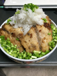 ブリの唐揚げ丼～おろし添え～